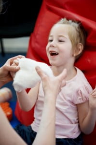 zabawa z watą Michałkowo, psycholog, turnus, rehabilitacja