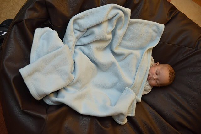 Tomuś przesłodko śpiący, jak to dzieciaczki :)